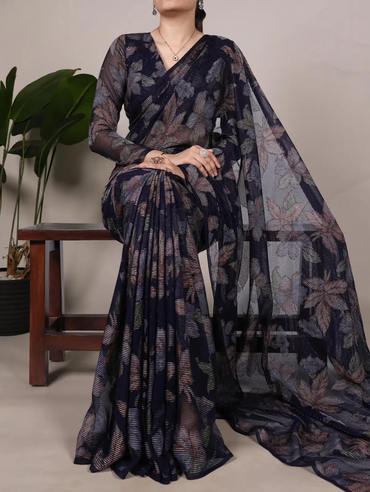 Green Lurex Floral Viscose Saree | Sarees, Bollywood Sarees, Creative Sarees, Designer Sarees, Embroidered Sarees, Ethnic Saree, Modern Digital sarees, Party Wear Sarees