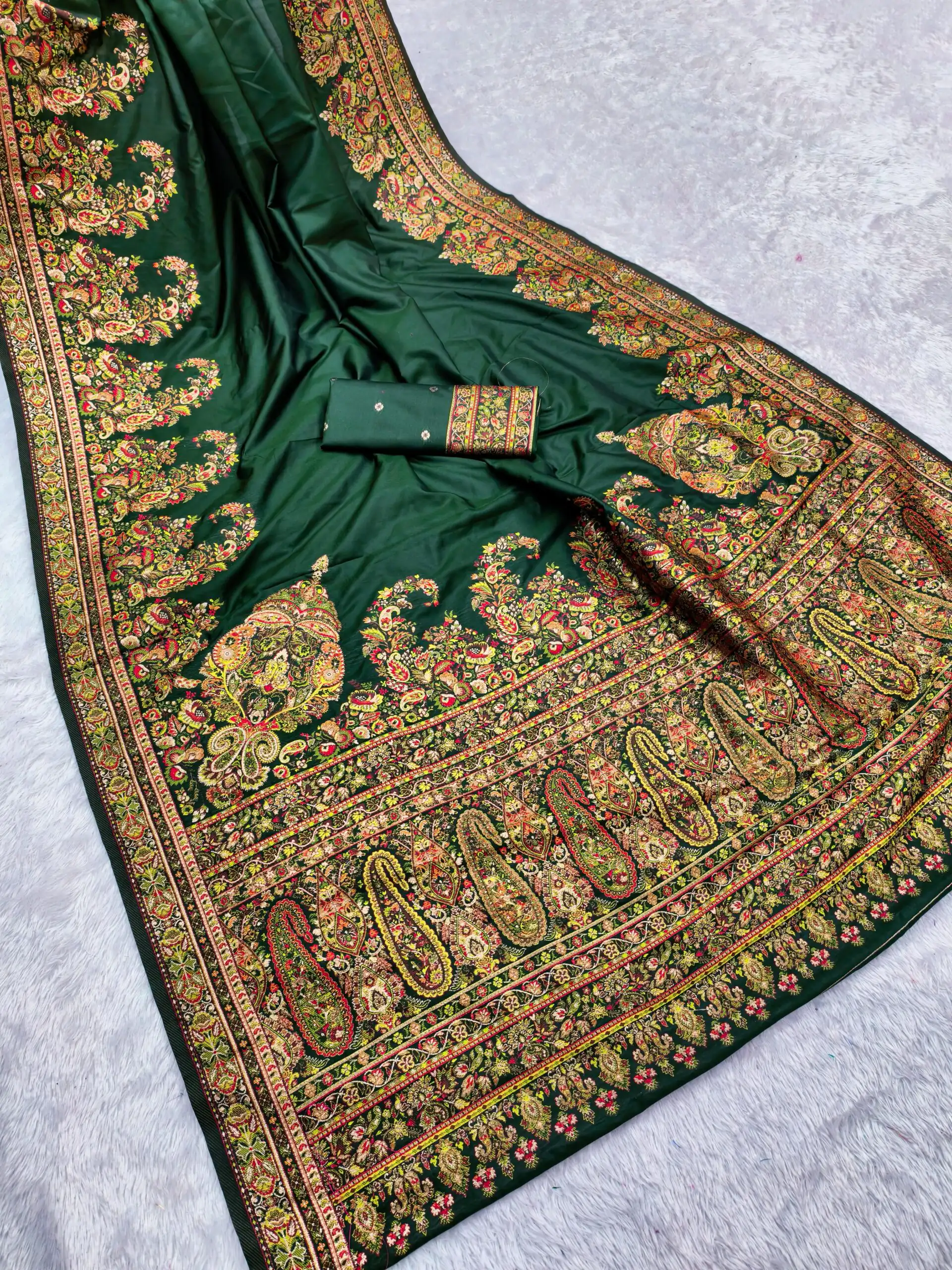 Green Pashmina Silk Woven Motifs Saree | Sarees, Bollywood Sarees, Creative Sarees, Designer Sarees, Embroidered Sarees, Ethnic Saree, Modern Digital sarees, Party Wear Sarees