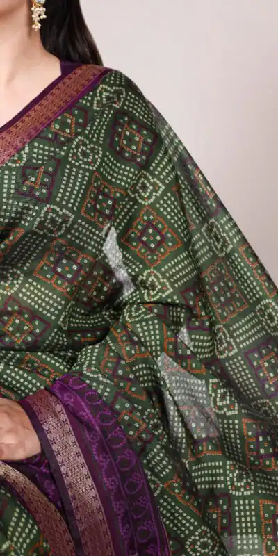Green Polyester Weaving Printed Saree | Sarees, Bollywood Sarees, Creative Sarees, Designer Sarees, Embroidered Sarees, Ethnic Saree, Modern Digital sarees, Party Wear Sarees