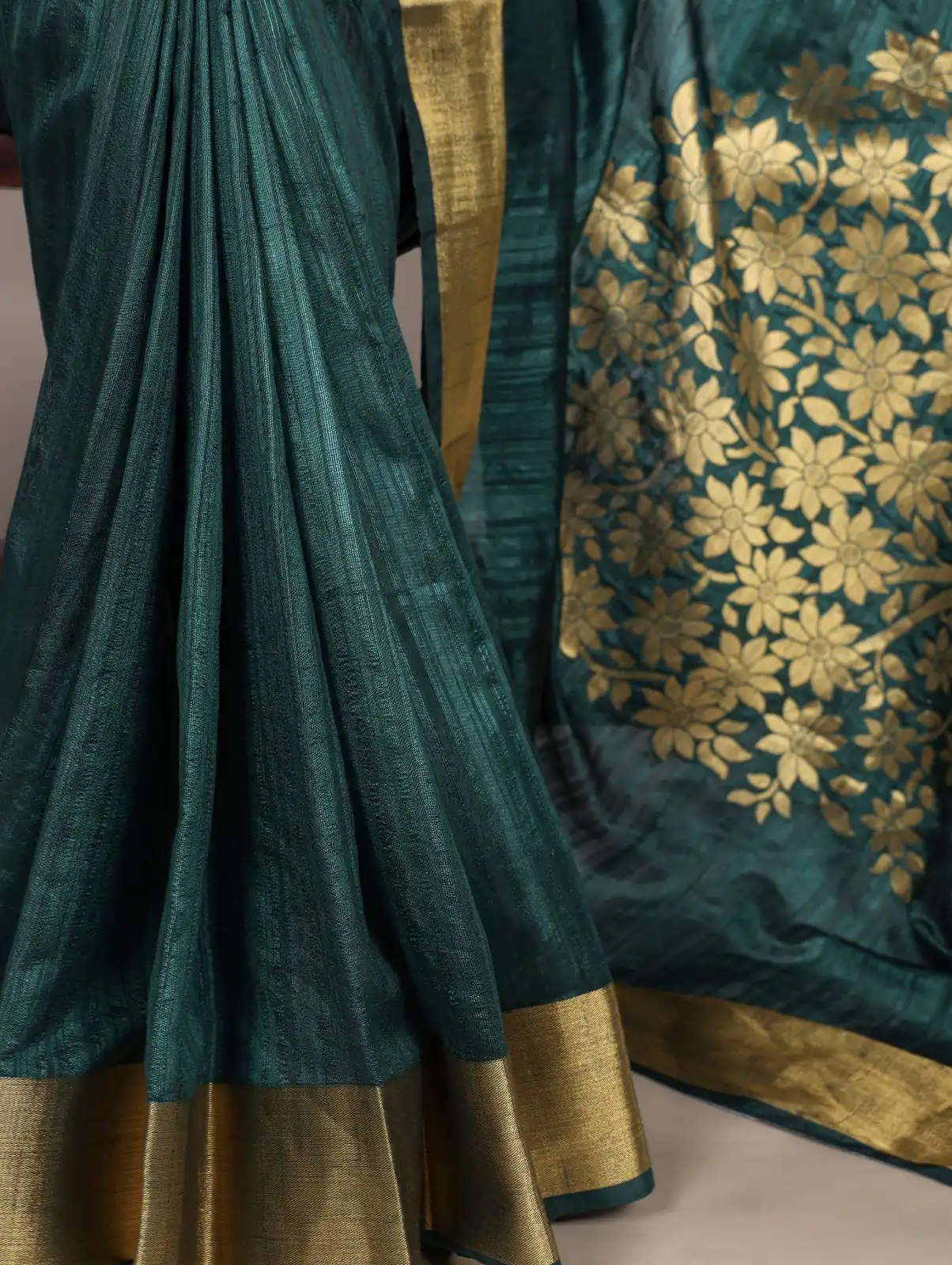 Green Raw Silk Zari Weaving Saree | Sarees, Bollywood Sarees, Creative Sarees, Designer Sarees, Embroidered Sarees, Ethnic Saree, Modern Digital sarees, Party Wear Sarees