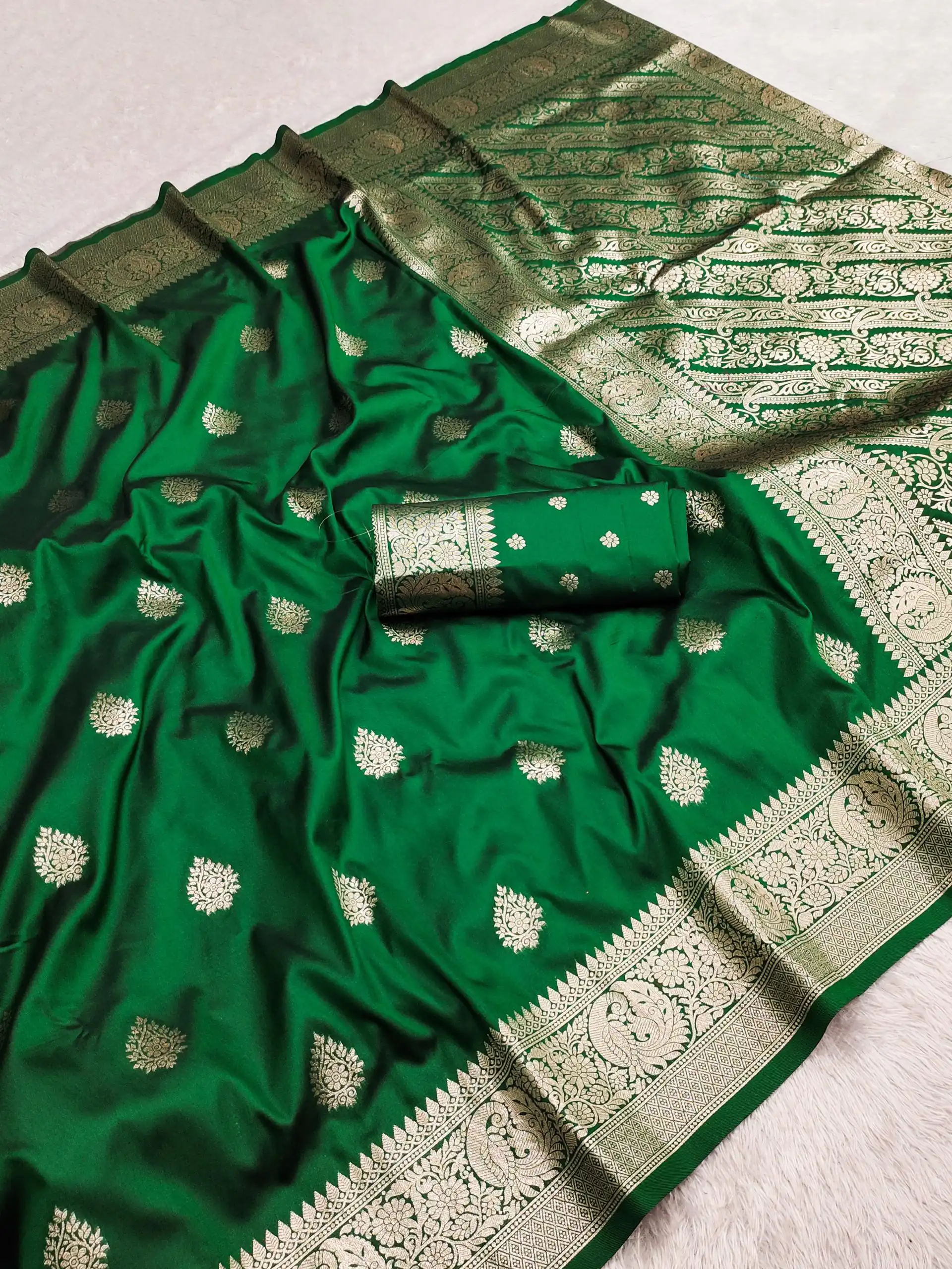 Green Soft Banarasi Cotton Silk Zari Work Saree | Sarees, Bollywood Sarees, Creative Sarees, Designer Sarees, Embroidered Sarees, Ethnic Saree, Modern Digital sarees, Party Wear Sarees