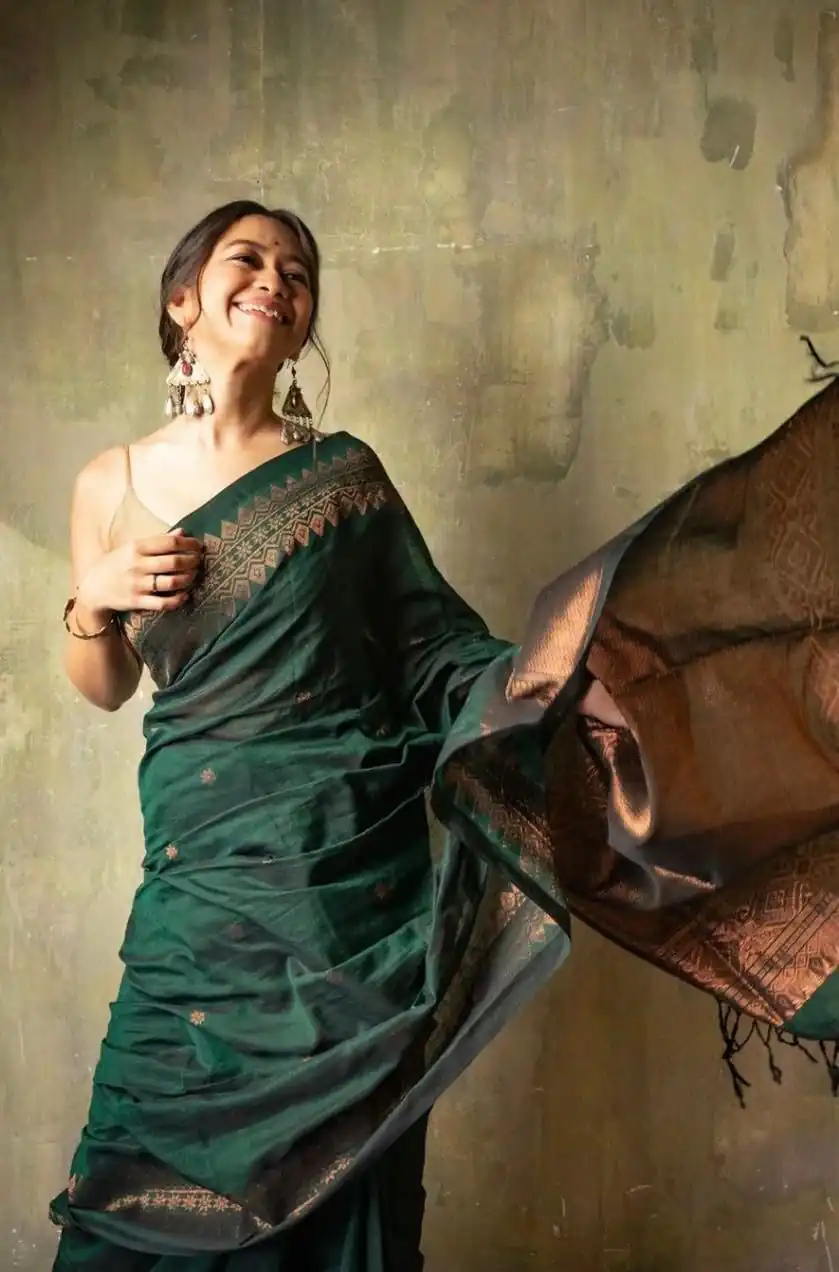 Green Soft Lichi Silk Border Lace Saree | Sarees, Bollywood Sarees, Creative Sarees, Designer Sarees, Embroidered Sarees, Ethnic Saree, Modern Digital sarees, Party Wear Sarees