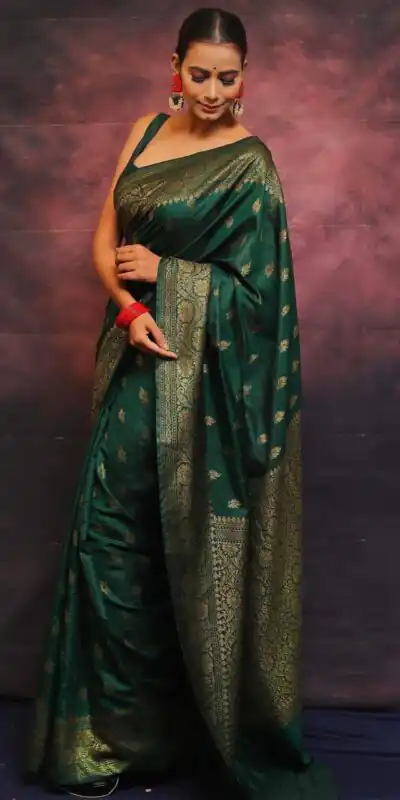 Green Soft Lichi Silk Lace Border Lace Work Saree | Sarees, Bollywood Sarees, Creative Sarees, Designer Sarees, Embroidered Sarees, Ethnic Saree, Modern Digital sarees, Party Wear Sarees