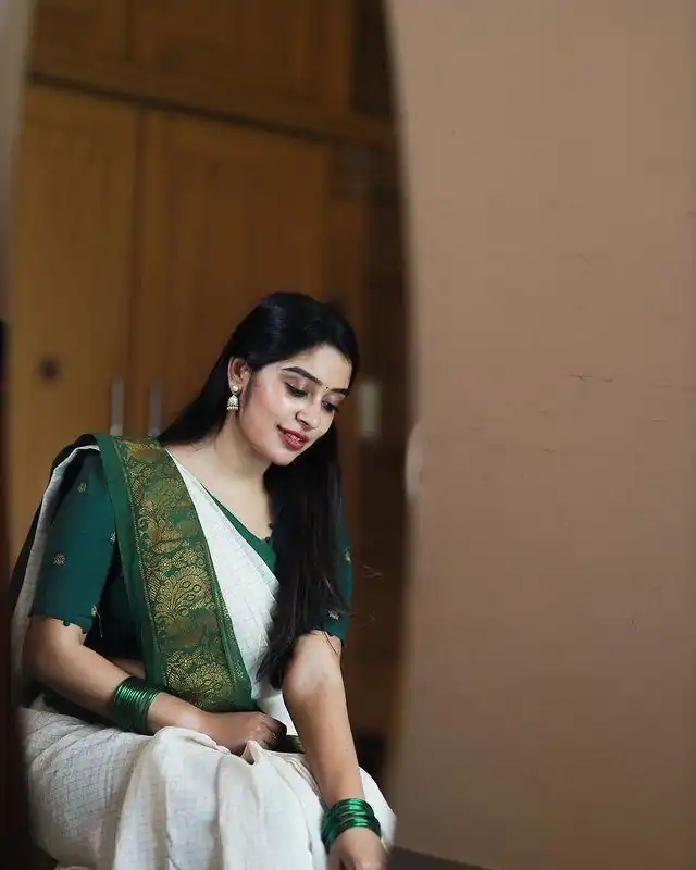 Green Soft Lichi Silk With Lace Saree | Sarees, Bollywood Sarees, Creative Sarees, Designer Sarees, Embroidered Sarees, Ethnic Saree, Modern Digital sarees, Party Wear Sarees