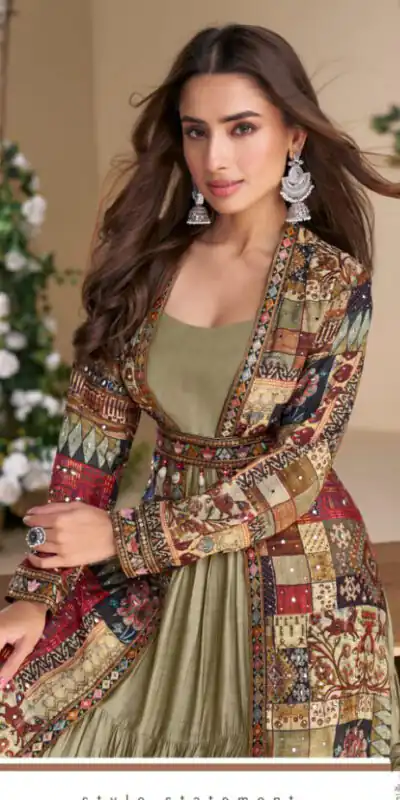 Grey Blooming Georgette Mirror Work Embroider Kurti | Kurti, Bollywood Kurti, Creative Kurtis, Designer Kurti, Party Wear Kurti, Selfie Kurti