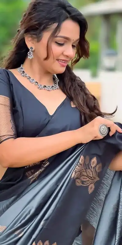 Grey Lichi Silk Jacquard Saree | Sarees, Bollywood Sarees, Creative Sarees, Designer Sarees, Embroidered Sarees, Ethnic Saree, Modern Digital sarees, Party Wear Sarees