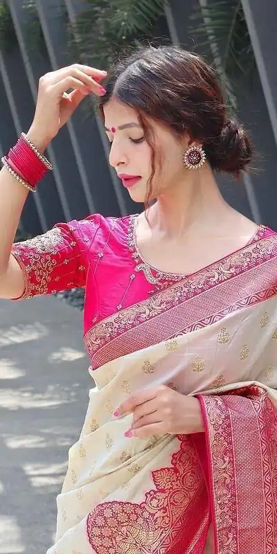 Half White Soft Litchi Silk Jacquard Work On All Over Saree | Sarees, Bollywood Sarees, Creative Sarees, Designer Sarees, Embroidered Sarees, Ethnic Saree, Modern Digital sarees, Party Wear Sarees