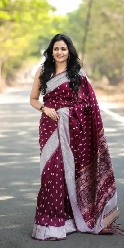 Maroon Lichi Silk Border Lace Work Saree | Sarees, Bollywood Sarees, Creative Sarees, Designer Sarees, Embroidered Sarees, Ethnic Saree, Modern Digital sarees, Party Wear Sarees