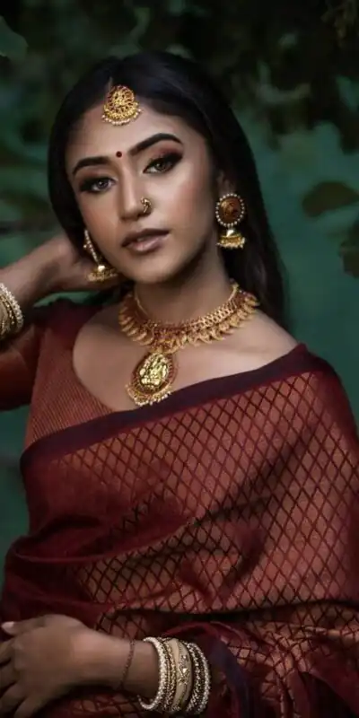 Maroon Soft Litchi Silk Jacquard Work On All Over Saree | Sarees, Bollywood Sarees, Creative Sarees, Designer Sarees, Embroidered Sarees, Ethnic Saree, Modern Digital sarees, Party Wear Sarees