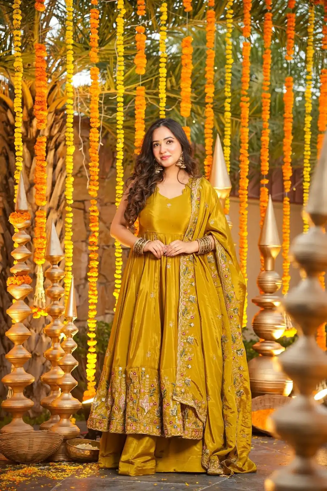 Mastered Natural Crap Silk Embroidery Work Anarkali Suit | Anarkali Suits, Bollywood Anarkali, Creative-Anarkali, Designer Anarkali, Embroidered Anarkali, Party Wear Anarkali