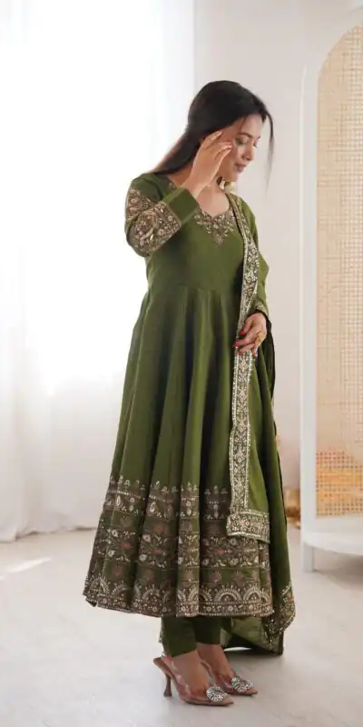Nice Mehendi Roman Silk Embroidery Work Gown | Gowns, Bollywood Gowns, Creative Gowns, Designer Gowns, Embroidered Gowns, Party Wear Gowns