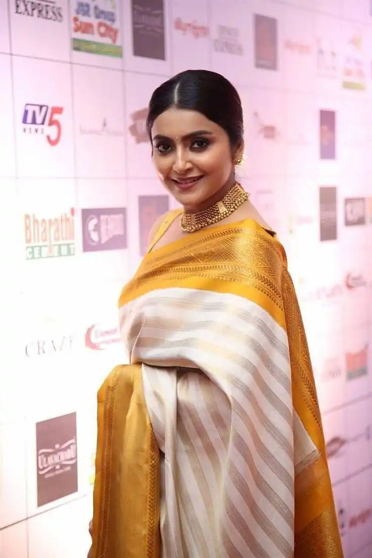 Off White Soft Lichi Silk Border Lace Saree | Sarees, Bollywood Sarees, Creative Sarees, Designer Sarees, Embroidered Sarees, Ethnic Saree, Modern Digital sarees, Party Wear Sarees