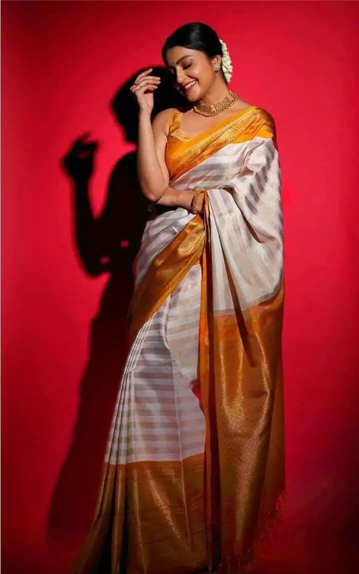 Off White Soft Lichi Silk Border Lace Saree | Sarees, Bollywood Sarees, Creative Sarees, Designer Sarees, Embroidered Sarees, Ethnic Saree, Modern Digital sarees, Party Wear Sarees
