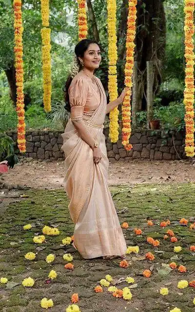 Off White Soft Lichi Silk Lace Work Border Saree | Sarees, Bollywood Sarees, Creative Sarees, Designer Sarees, Embroidered Sarees, Ethnic Saree, Modern Digital sarees, Party Wear Sarees
