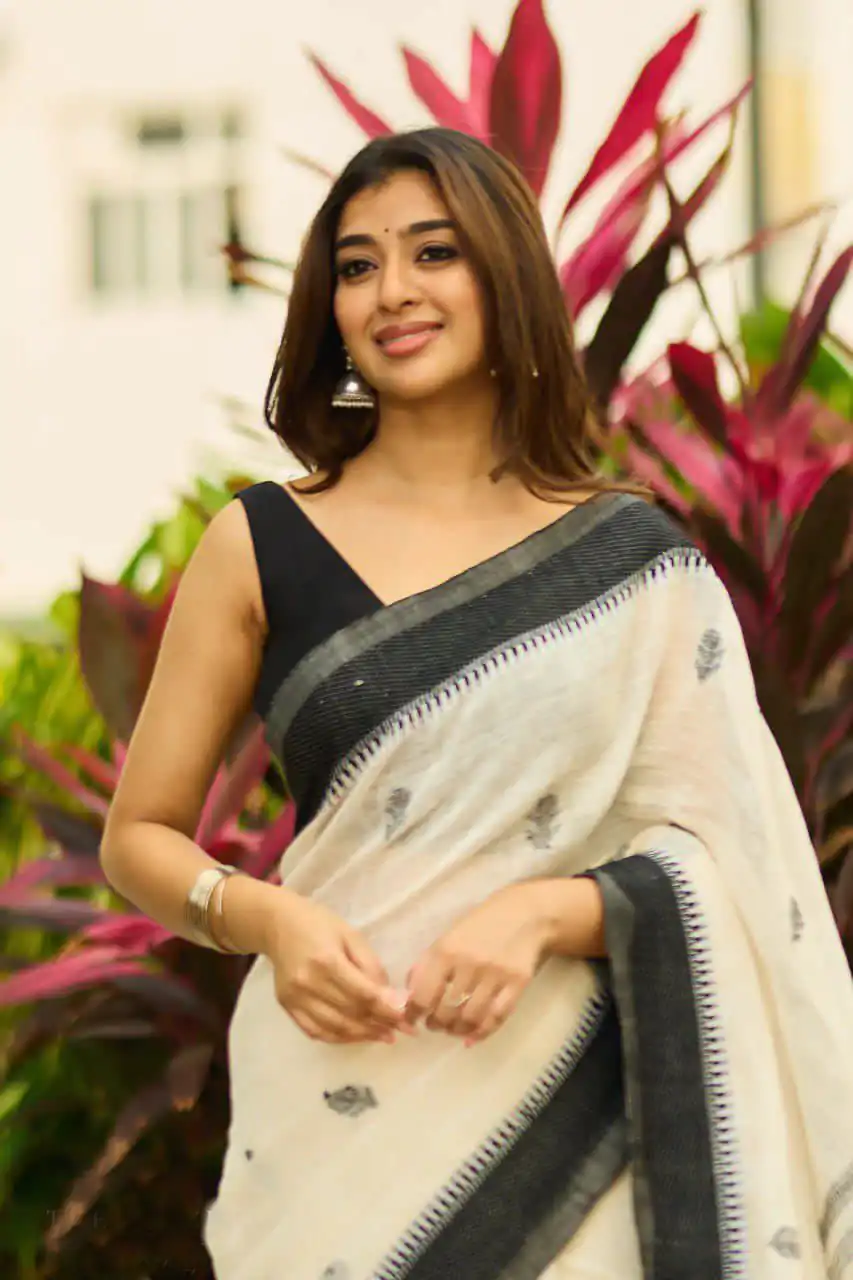 Off White Soft Lilan Slab  Lace Border Saree | Sarees, Bollywood Sarees, Creative Sarees, Designer Sarees, Embroidered Sarees, Ethnic Saree, Modern Digital sarees, Party Wear Sarees