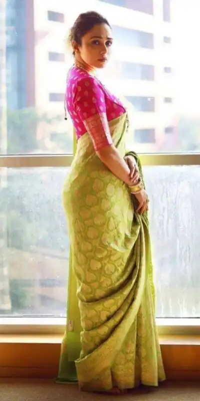Parrot Green Soft Lichi Silk Lace Border Saree | Sarees, Bollywood Sarees, Creative Sarees, Designer Sarees, Embroidered Sarees, Ethnic Saree, Modern Digital sarees, Party Wear Sarees