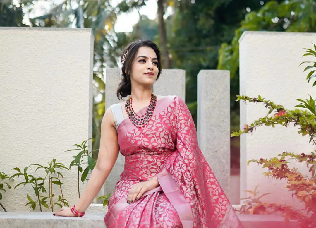 Peach Lichi Silk Lace Work Border Saree | Sarees, Bollywood Sarees, Creative Sarees, Designer Sarees, Embroidered Sarees, Ethnic Saree, Modern Digital sarees, Party Wear Sarees