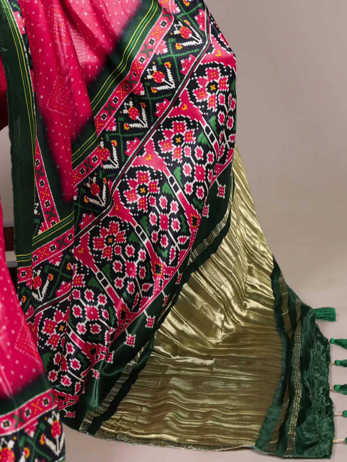 Pink Gaji Silk Patola Print Lagadi Patta Saree | Sarees, Bollywood Sarees, Creative Sarees, Designer Sarees, Embroidered Sarees, Ethnic Saree, Modern Digital sarees, Party Wear Sarees