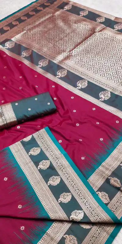 Red Banarasi Silk Zari Lace Work Saree | Sarees, Bollywood Sarees, Creative Sarees, Designer Sarees, Embroidered Sarees, Ethnic Saree, Modern Digital sarees, Party Wear Sarees