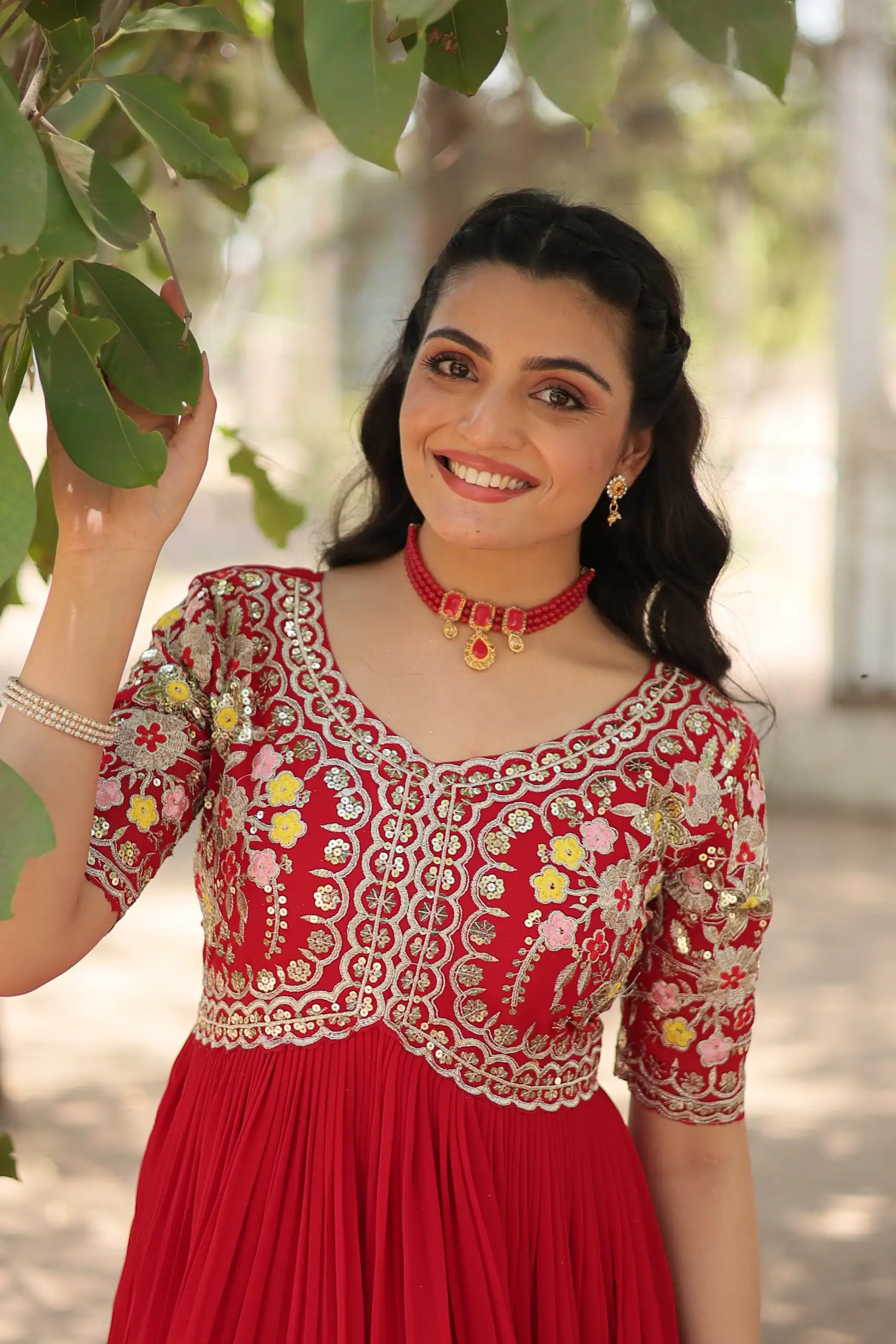 Red Faux Blooming Embroidery Zari Work Gown | Gowns, Bollywood Gowns, Creative Gowns, Designer Gowns, Embroidered Gowns, Party Wear Gowns