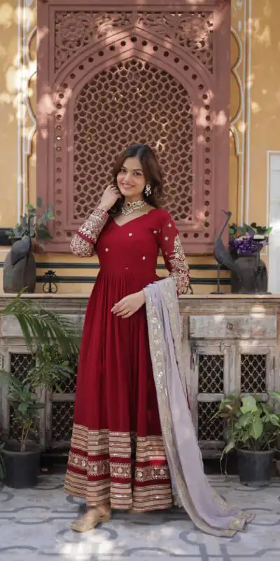 Red Faux Blooming Zari Embroidery Work Gown | Gowns, Bollywood Gowns, Creative Gowns, Designer Gowns, Embroidered Gowns, Party Wear Gowns