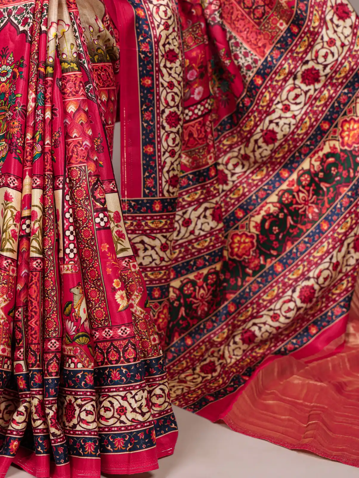 Red Gaji Silk Patola Print Lagadi Patta Saree | Sarees, Bollywood Sarees, Creative Sarees, Designer Sarees, Embroidered Sarees, Ethnic Saree, Modern Digital sarees, Party Wear Sarees