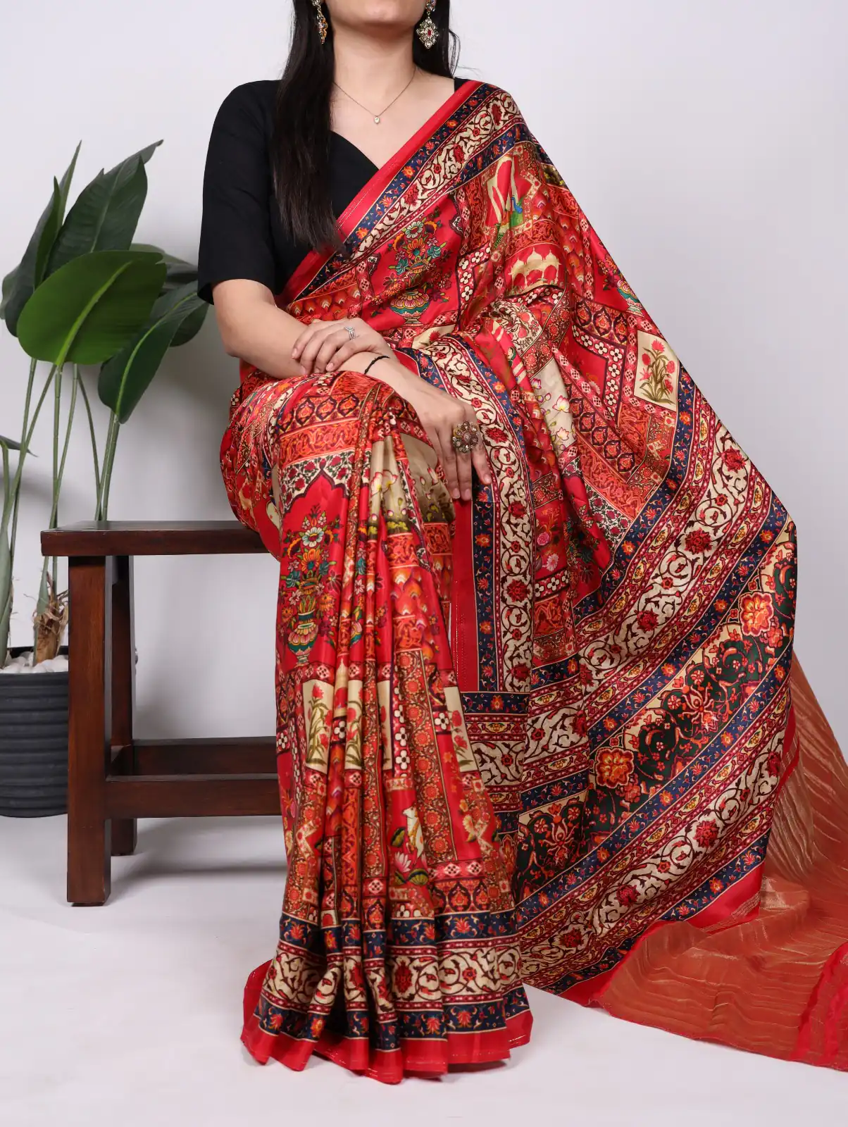 Red Gaji Silk Patola Print Lagadi Patta Saree | Sarees, Bollywood Sarees, Creative Sarees, Designer Sarees, Embroidered Sarees, Ethnic Saree, Modern Digital sarees, Party Wear Sarees