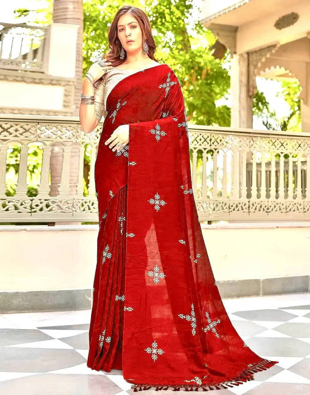 Red Natural Silk With Thread Embroidery Saree | Sarees, Bollywood Sarees, Creative Sarees, Designer Sarees, Embroidered Sarees, Ethnic Saree, Modern Digital sarees, Party Wear Sarees