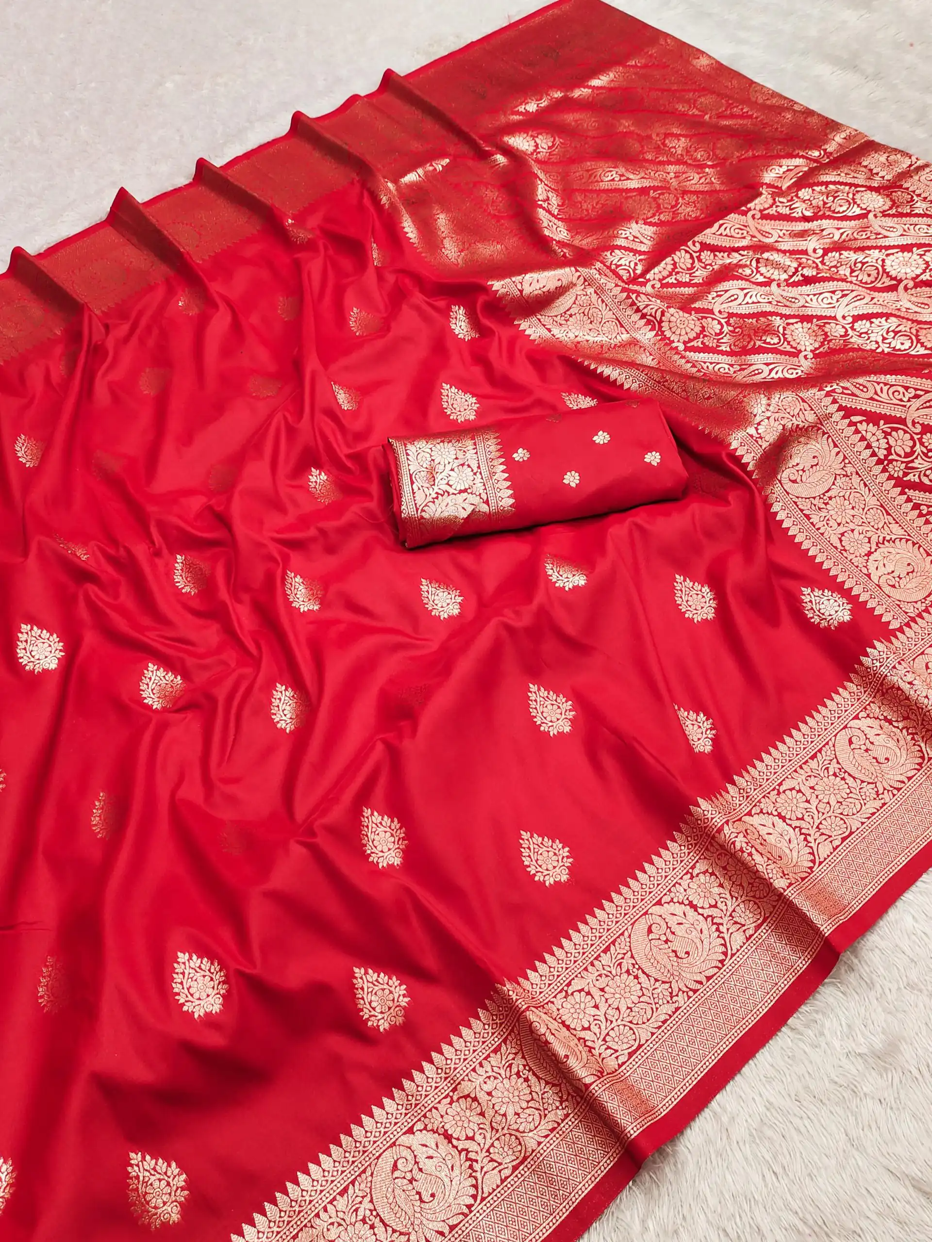 Red Soft Banarasi Cotton Silk Zari Work Saree | Sarees, Bollywood Sarees, Creative Sarees, Designer Sarees, Embroidered Sarees, Ethnic Saree, Modern Digital sarees, Party Wear Sarees