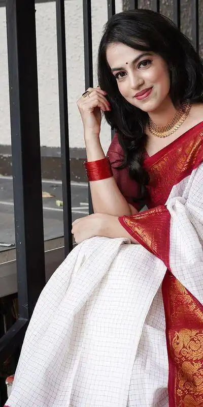 Red Soft Lichi Silk With Lace Saree | Sarees, Bollywood Sarees, Creative Sarees, Designer Sarees, Embroidered Sarees, Ethnic Saree, Modern Digital sarees, Party Wear Sarees