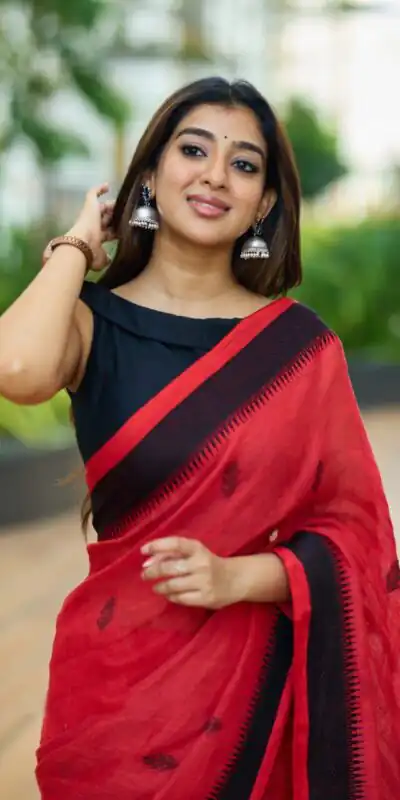 Red Soft Lilan Slab Lace Border Saree | Sarees, Bollywood Sarees, Creative Sarees, Designer Sarees, Embroidered Sarees, Ethnic Saree, Modern Digital sarees, Party Wear Sarees