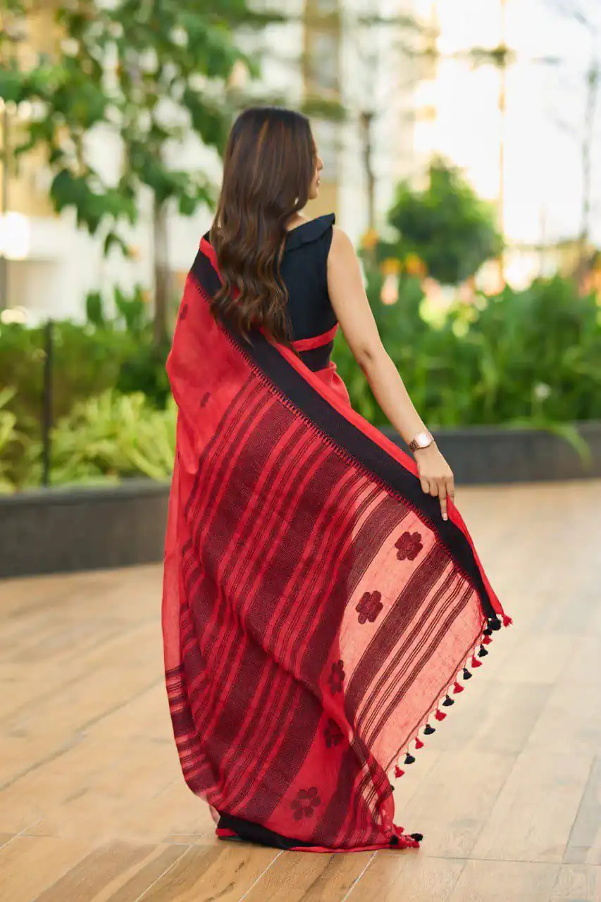 Red Soft Lilan Slab  Lace Border Saree | Sarees, Bollywood Sarees, Creative Sarees, Designer Sarees, Embroidered Sarees, Ethnic Saree, Modern Digital sarees, Party Wear Sarees
