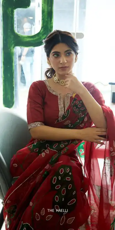Red Soft Organza Zardosi Pitha Work Saree | Sarees, Bollywood Sarees, Creative Sarees, Designer Sarees, Embroidered Sarees, Ethnic Saree, Modern Digital sarees, Party Wear Sarees