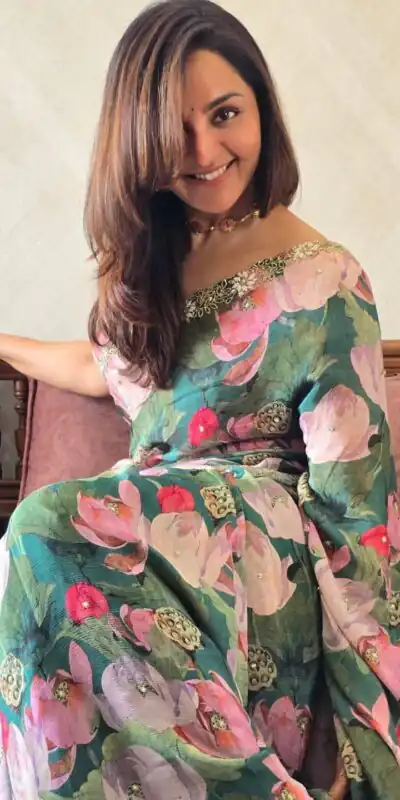 Teal Tebby Silk Katdana Pearls Handwork Saree | Sarees, Bollywood Sarees, Creative Sarees, Designer Sarees, Embroidered Sarees, Ethnic Saree, Modern Digital sarees, Party Wear Sarees