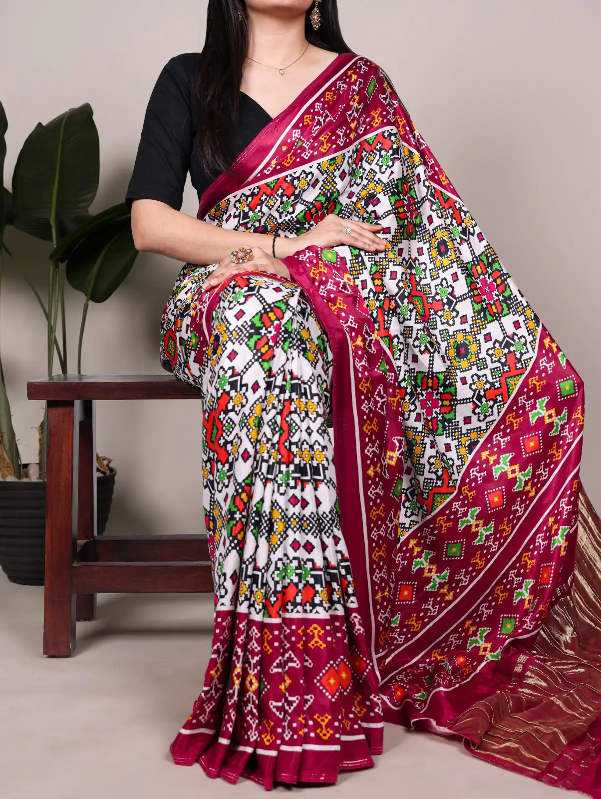 White Gaji Silk Patola Print Lagadi Patta Saree | Sarees, Bollywood Sarees, Creative Sarees, Designer Sarees, Embroidered Sarees, Ethnic Saree, Modern Digital sarees, Party Wear Sarees