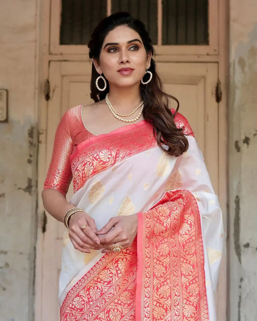 White Soft Lichi Silk Rich Pallu Saree | Sarees, Bollywood Sarees, Creative Sarees, Designer Sarees, Embroidered Sarees, Ethnic Saree, Modern Digital sarees, Party Wear Sarees