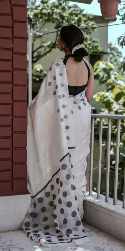 White Soft Lilan Weaving Work Saree | Sarees, Bollywood Sarees, Creative Sarees, Designer Sarees, Embroidered Sarees, Ethnic Saree, Modern Digital sarees, Party Wear Sarees