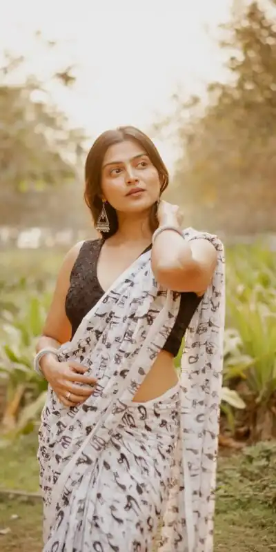 White Soft Linen Cotton Digital Print Lace Work Saree | Sarees, Bollywood Sarees, Creative Sarees, Designer Sarees, Embroidered Sarees, Ethnic Saree, Modern Digital sarees, Party Wear Sarees