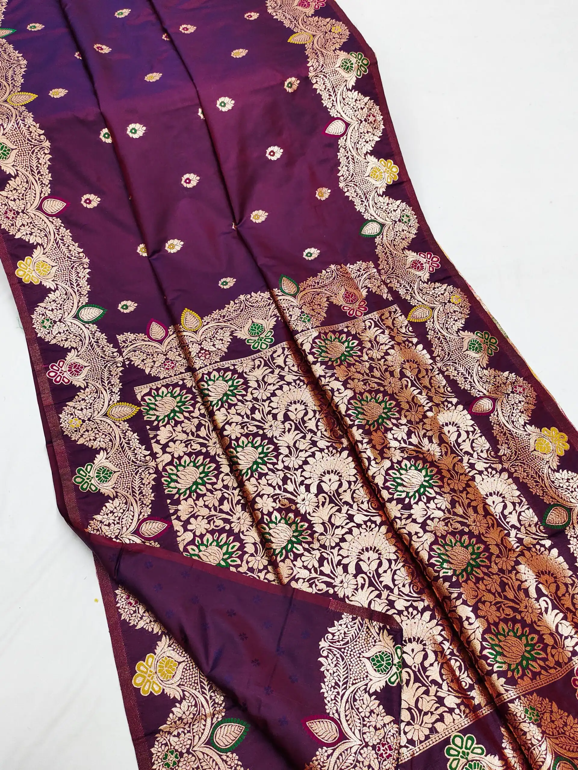 Wine Banarasi Lace Work Gold Zari Border Saree | Sarees, Bollywood Sarees, Creative Sarees, Designer Sarees, Embroidered Sarees, Ethnic Saree, Modern Digital sarees, Party Wear Sarees