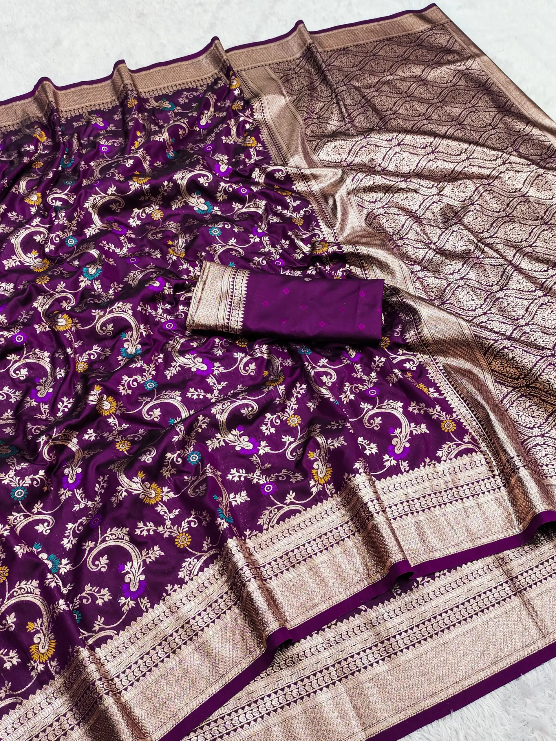Wine Banarasi Silk With Zari Lace Work Saree | Sarees, Bollywood Sarees, Creative Sarees, Designer Sarees, Embroidered Sarees, Ethnic Saree, Modern Digital sarees, Party Wear Sarees
