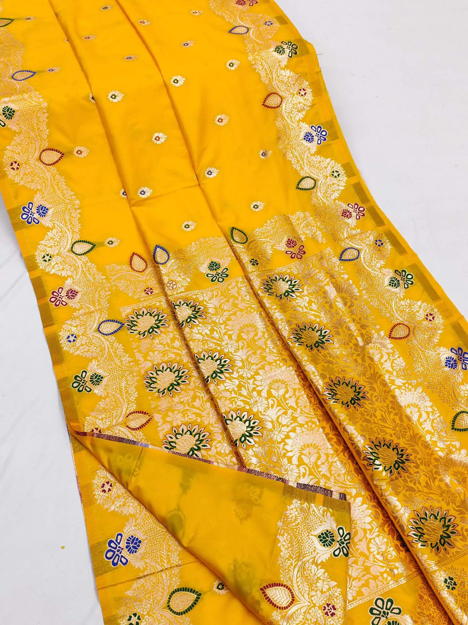Yellow Banarasi Lace Work Gold Zari Border Saree | Sarees, Bollywood Sarees, Creative Sarees, Designer Sarees, Embroidered Sarees, Ethnic Saree, Modern Digital sarees, Party Wear Sarees