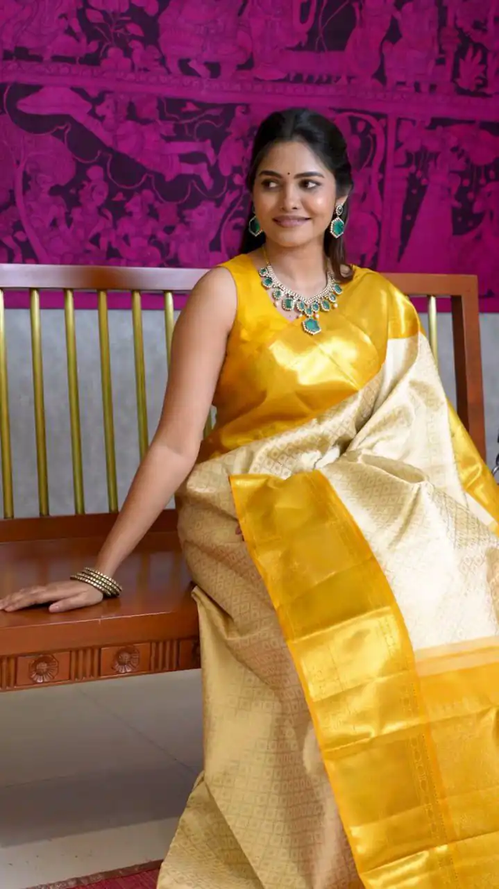 Yellow Soft Lichi Silk Border Lace Saree | Sarees, Bollywood Sarees, Creative Sarees, Designer Sarees, Embroidered Sarees, Ethnic Saree, Modern Digital sarees, Party Wear Sarees