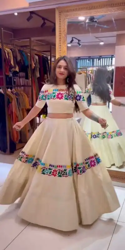 AD 211 White Kora Cotton Lehenga Choli erfect for Wedding, Party, Haldi, Traditional Day, Makar Sankranti – . Special Price ₹2049. Delivery 4-6 Working | Lehenga, Bollywood Lehenga, Creative Lehenga, Designer Lehenga, Embroidered Lehenga, Party Wear Lehenga