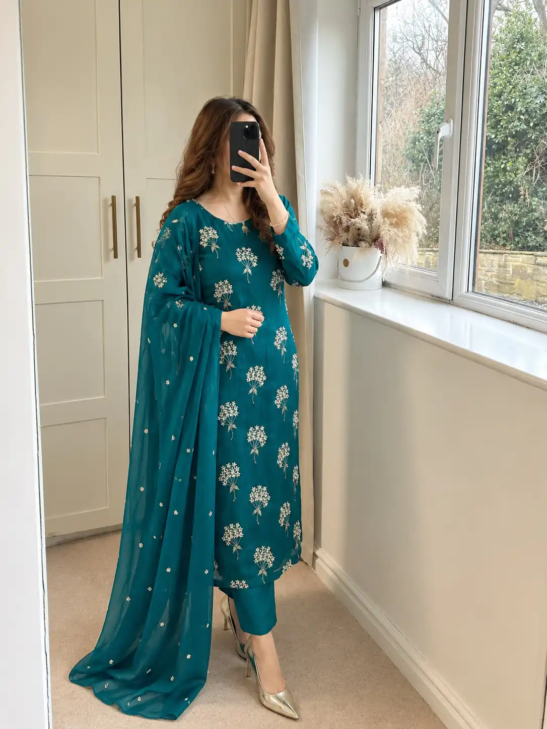 Aglow Blue Chinon Sequence Work Salwar Suit - Image 2