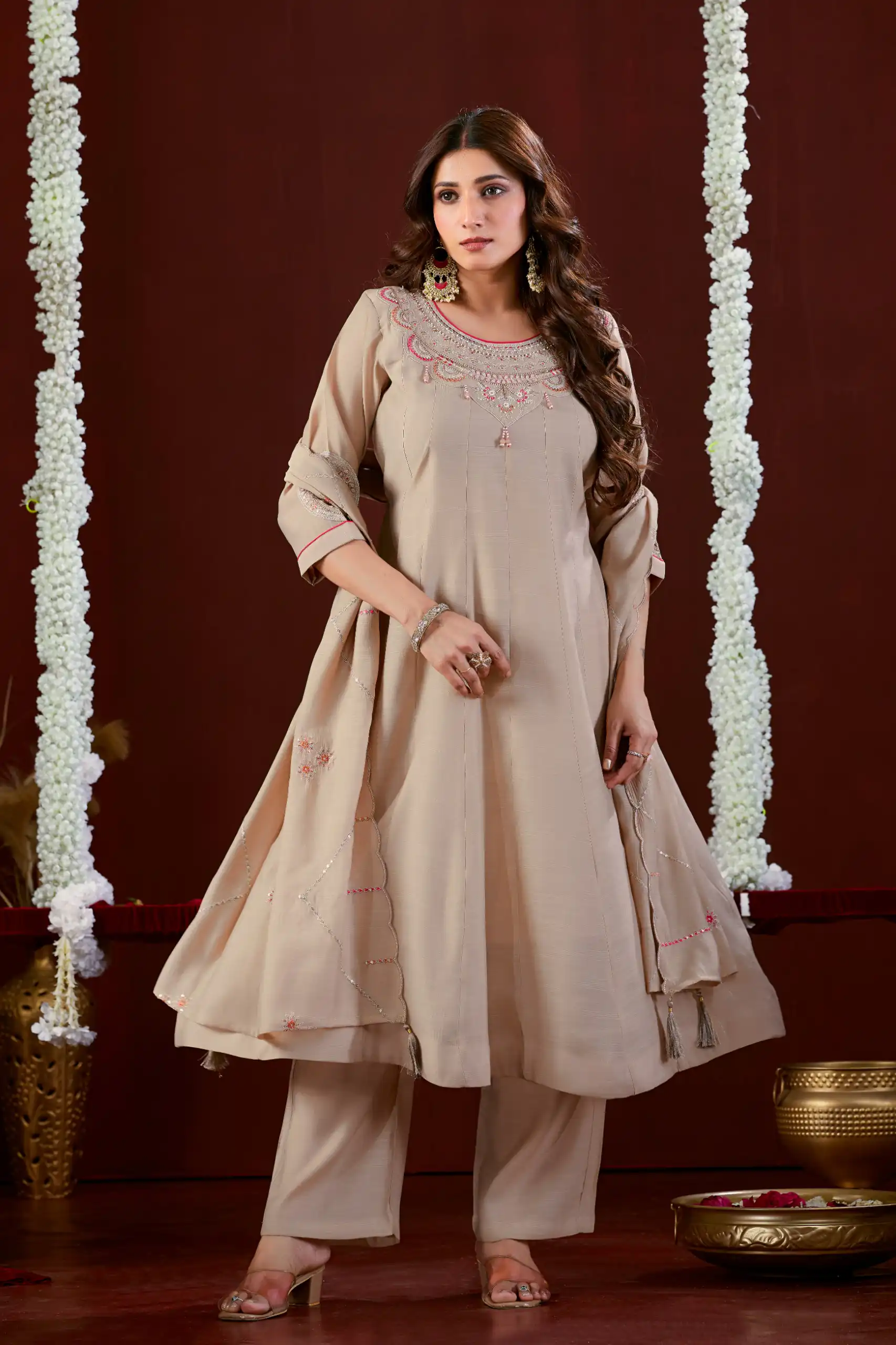 Super Off White Mul Slub Thread Work Salwar Suit