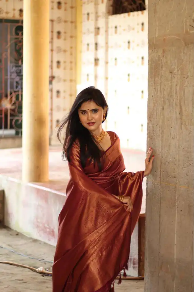 Simple Maroon Soft Lichi Silk Rich Pallu Saree Simple Maroon Soft Lichi Silk Rich Pallu Saree - Buy Online at Anarkalika